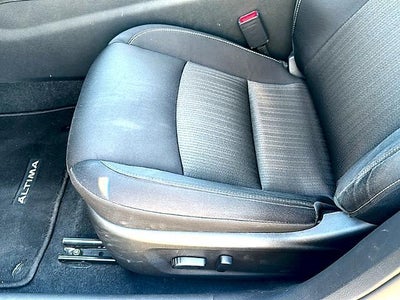 2024 Nissan Altima 2.5 SV Sedan