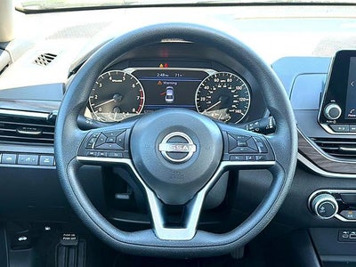 2024 Nissan Altima 2.5 SV Sedan