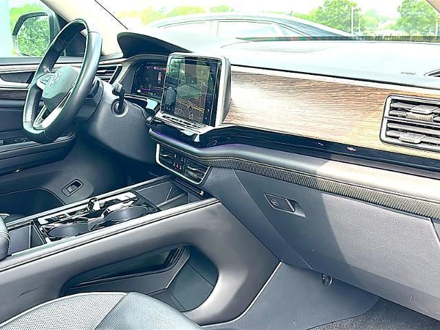 2024 Volkswagen Atlas 2.0T SEL Premium R-Line 4MOTION
