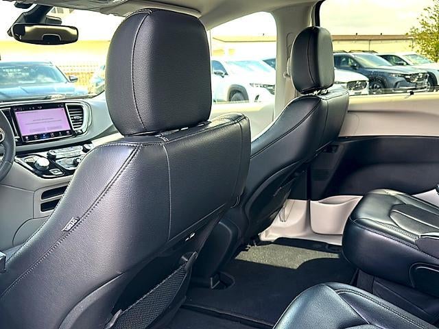 2022 Chrysler Pacifica Touring L FWD