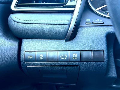 2024 Toyota Camry LE Auto (SE)