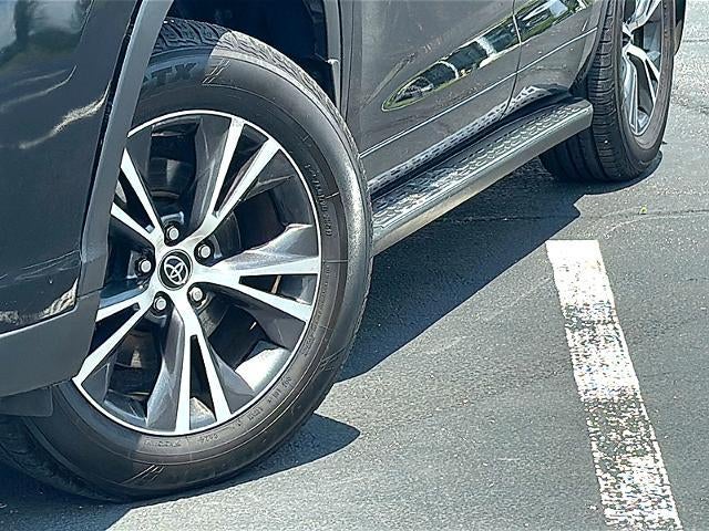 2018 Toyota Highlander LE Plus V6 FWD (SE)