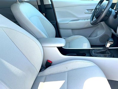 2024 Hyundai KONA SEL FWD