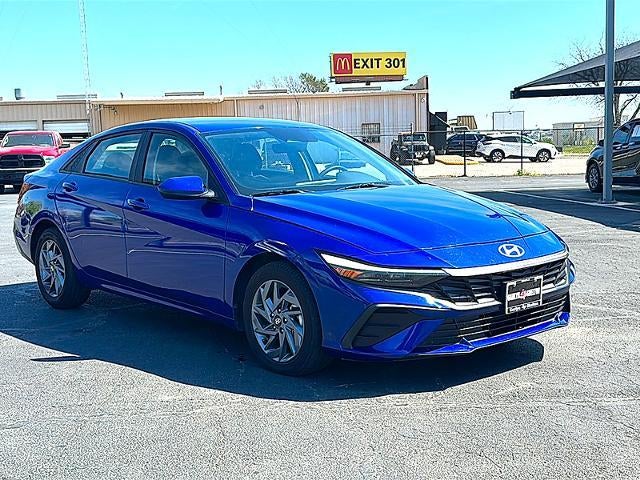 2024 Hyundai ELANTRA SEL IVT
