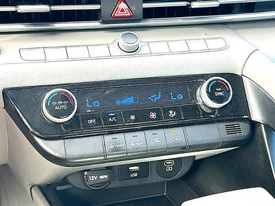 2024 Hyundai ELANTRA SEL IVT