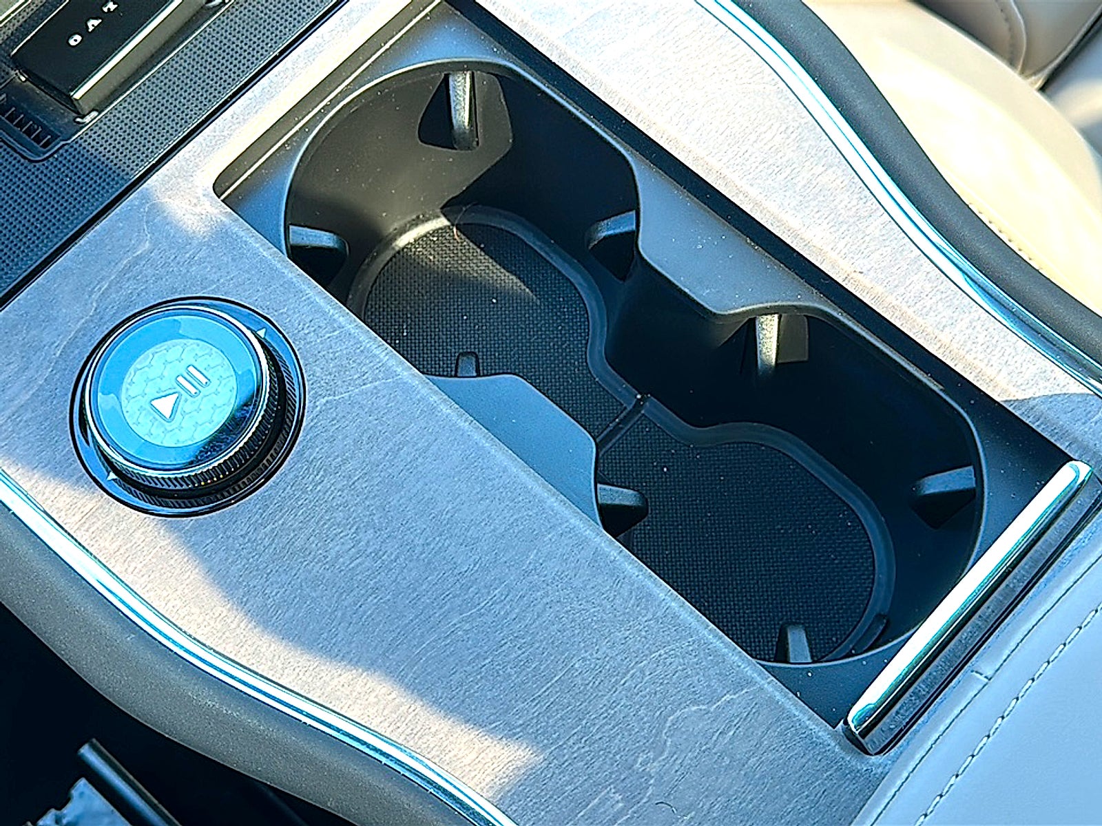 2025 Volvo EX90 Twin Motor Performance Ultra 6-Seater