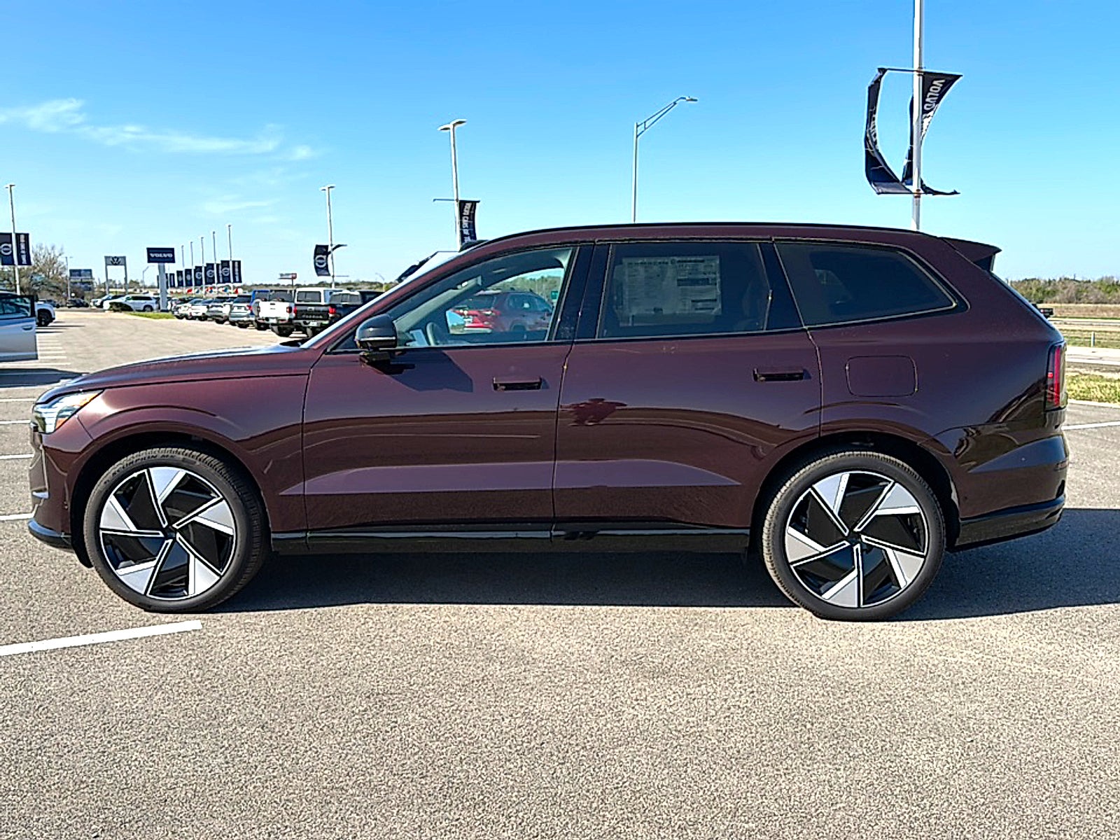 2025 Volvo EX90 Twin Motor Performance Ultra 6-Seater