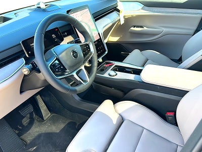 2025 Volvo EX90 Twin Motor Performance Ultra 6-Seater