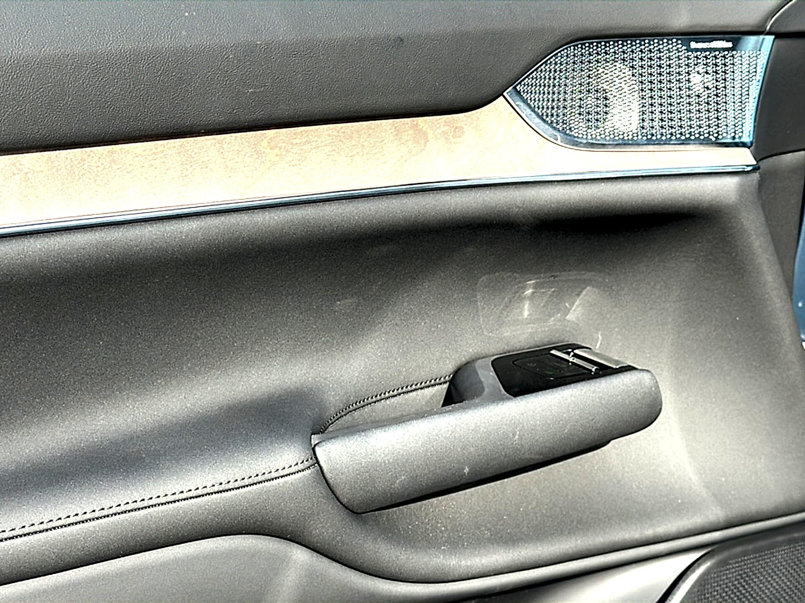 2025 Volvo EX90 Twin Motor Performance Ultra