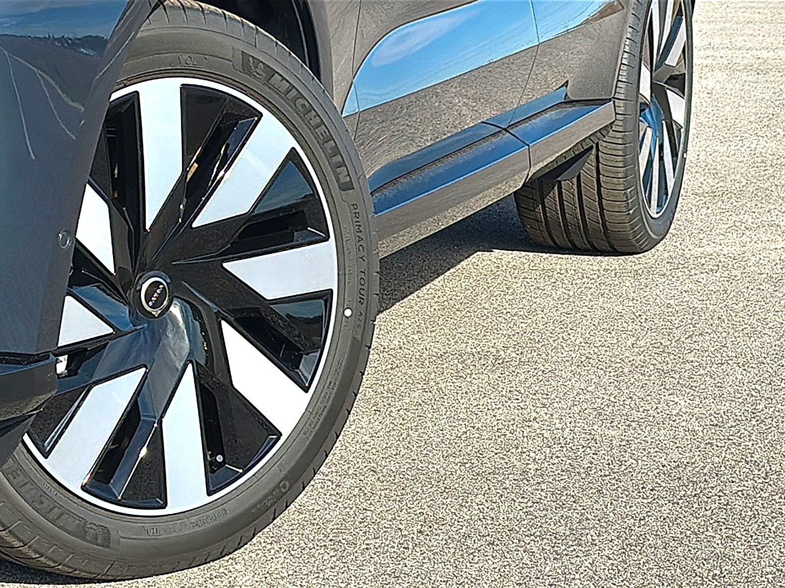 2025 Volvo EX90 Twin Motor Performance Ultra