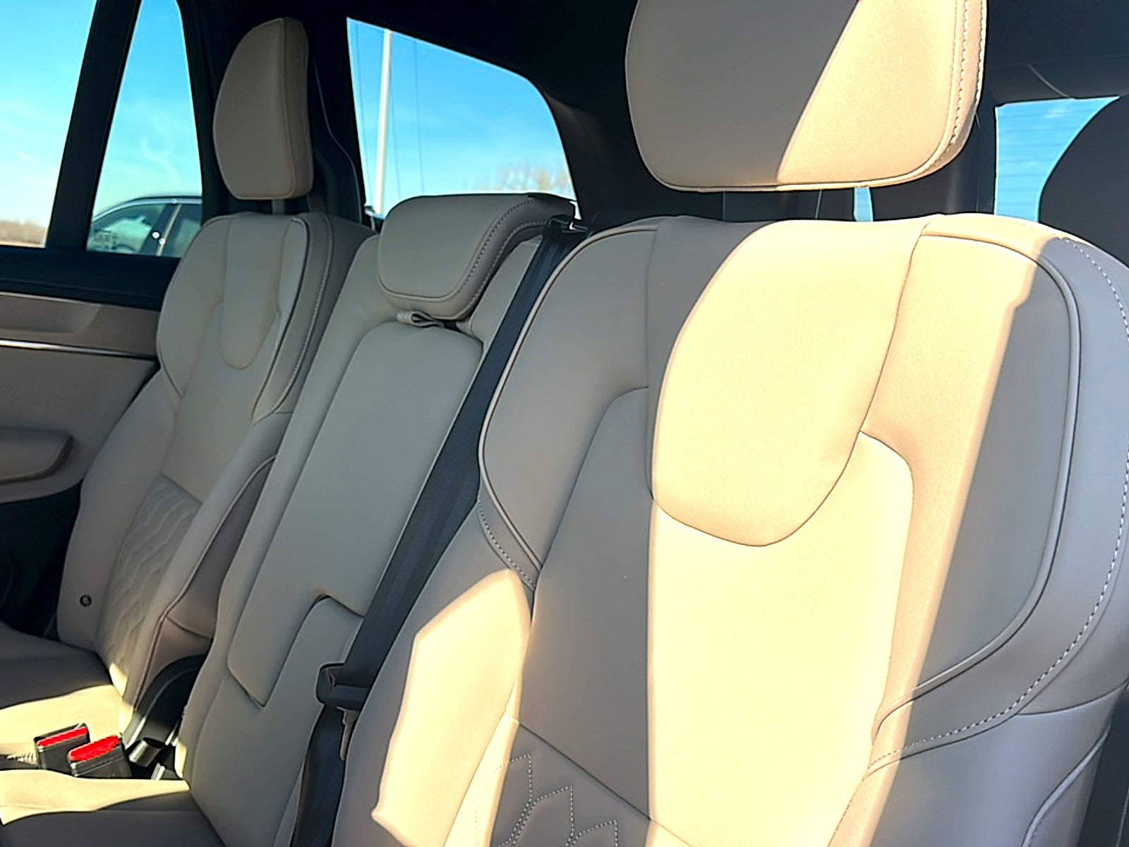 2026 Volvo XC90 Plus, B6 AWD Gas (mild hybrid), Gasoline, Bright, 7 Seats