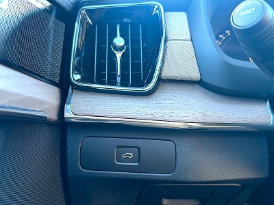 2026 Volvo XC90 Plus, B6 AWD Gas (mild hybrid), Gasoline, Bright, 7 Seats