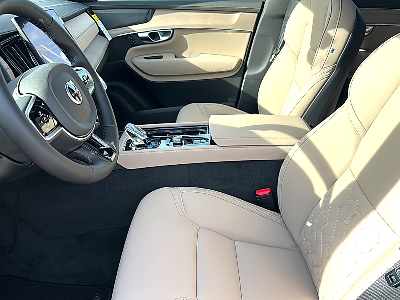 2026 Volvo XC90 Plus, B6 AWD Gas (mild hybrid), Gasoline, Bright, 7 Seats