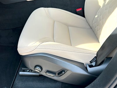 2026 Volvo XC90 Plus, B6 AWD Gas (mild hybrid), Gasoline, Bright, 7 Seats