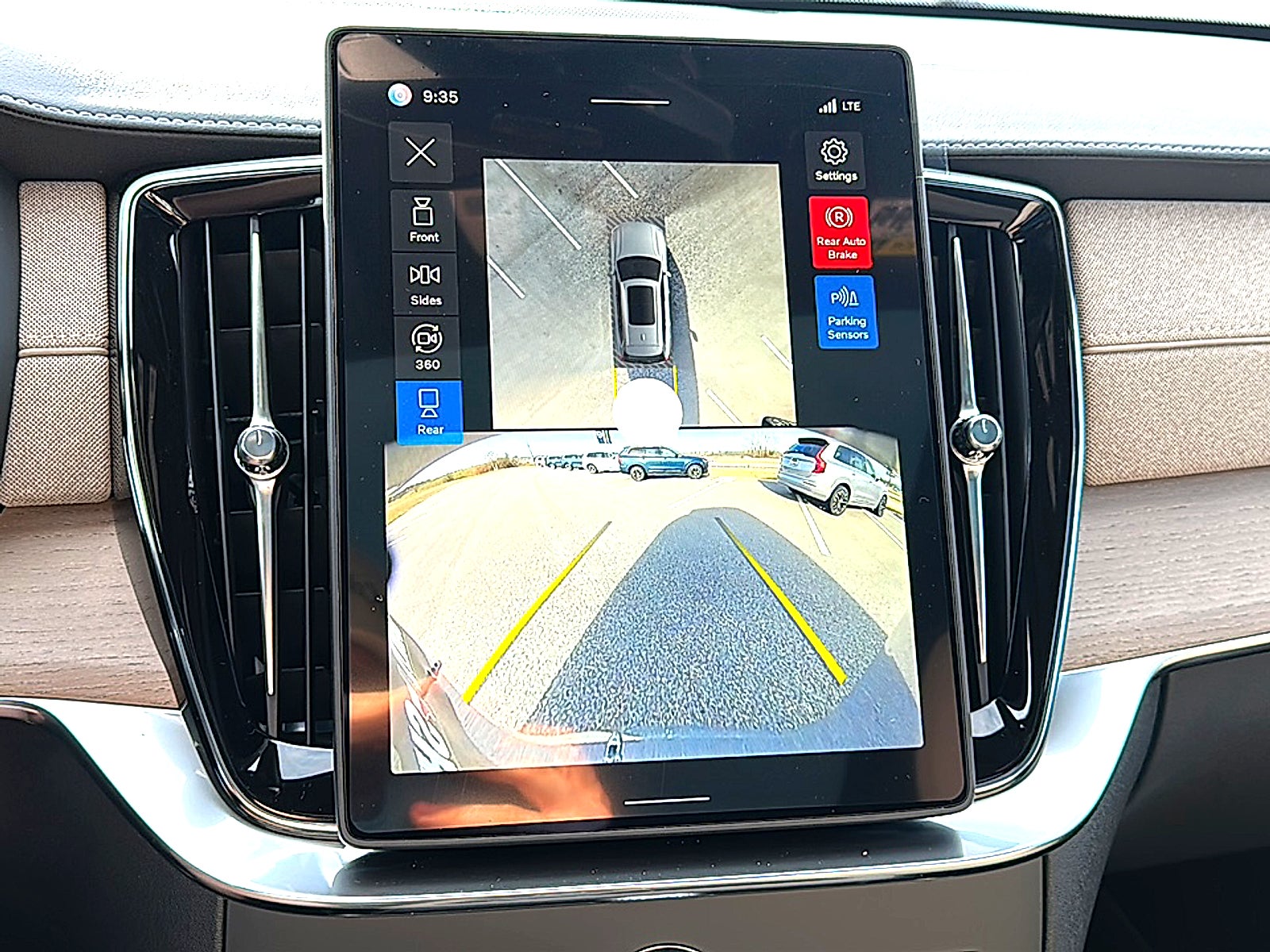 2026 Volvo XC90 Plus, B6 AWD Gas (mild hybrid), Gasoline, Bright, 7 Seats