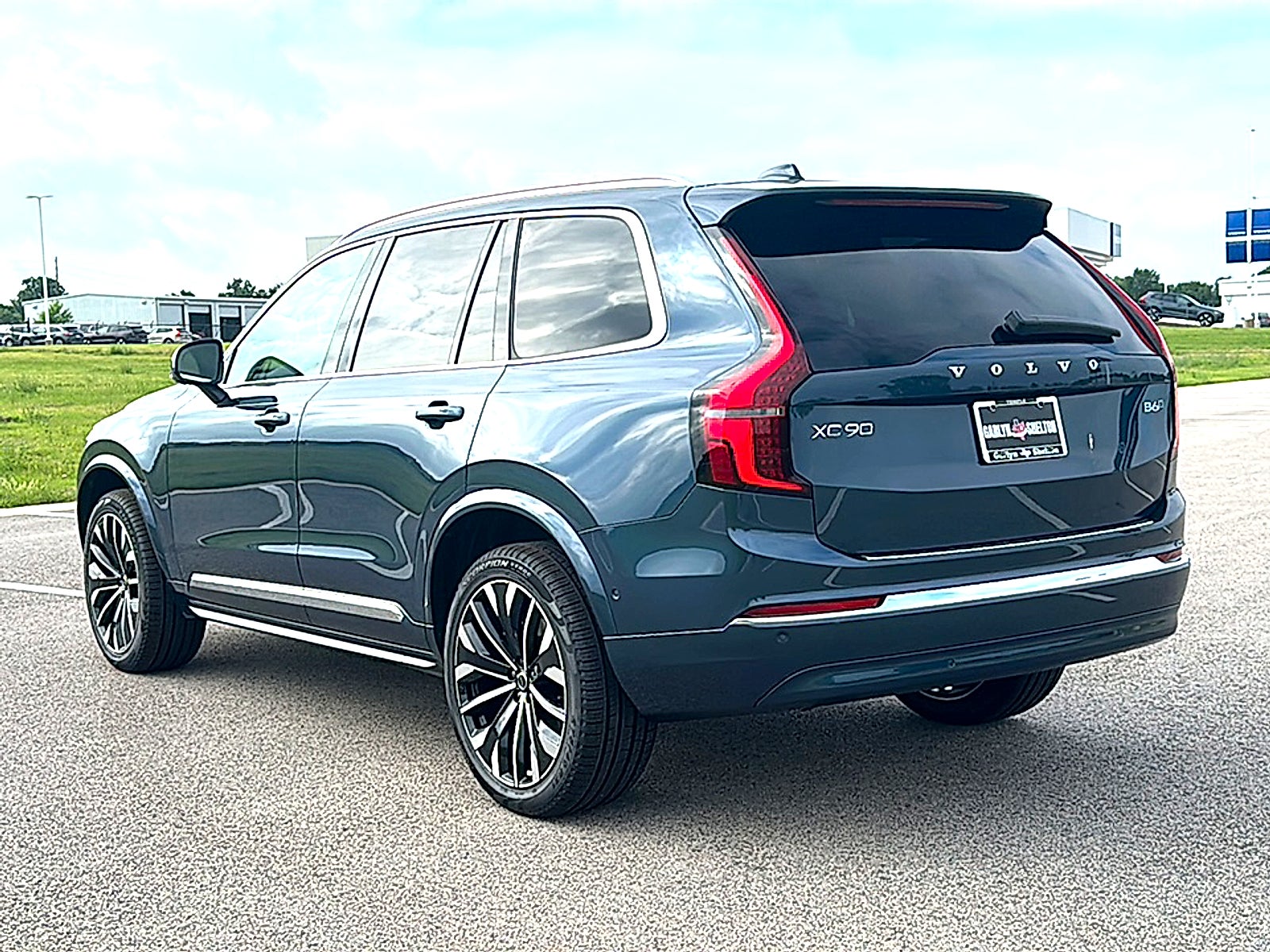 2026 Volvo XC90 B6 Plus 7-Seater