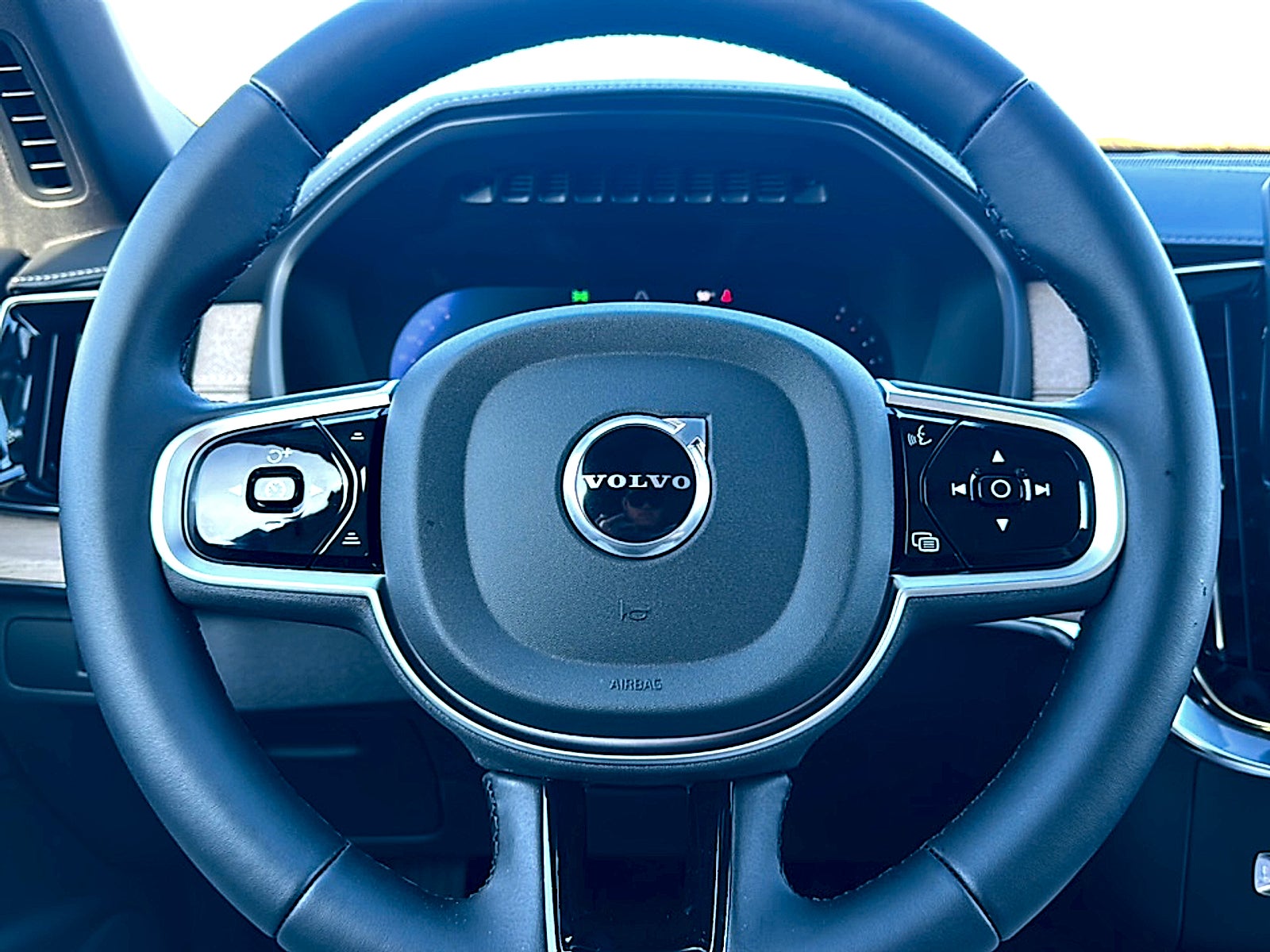 2026 Volvo XC90 B6 Plus 7-Seater