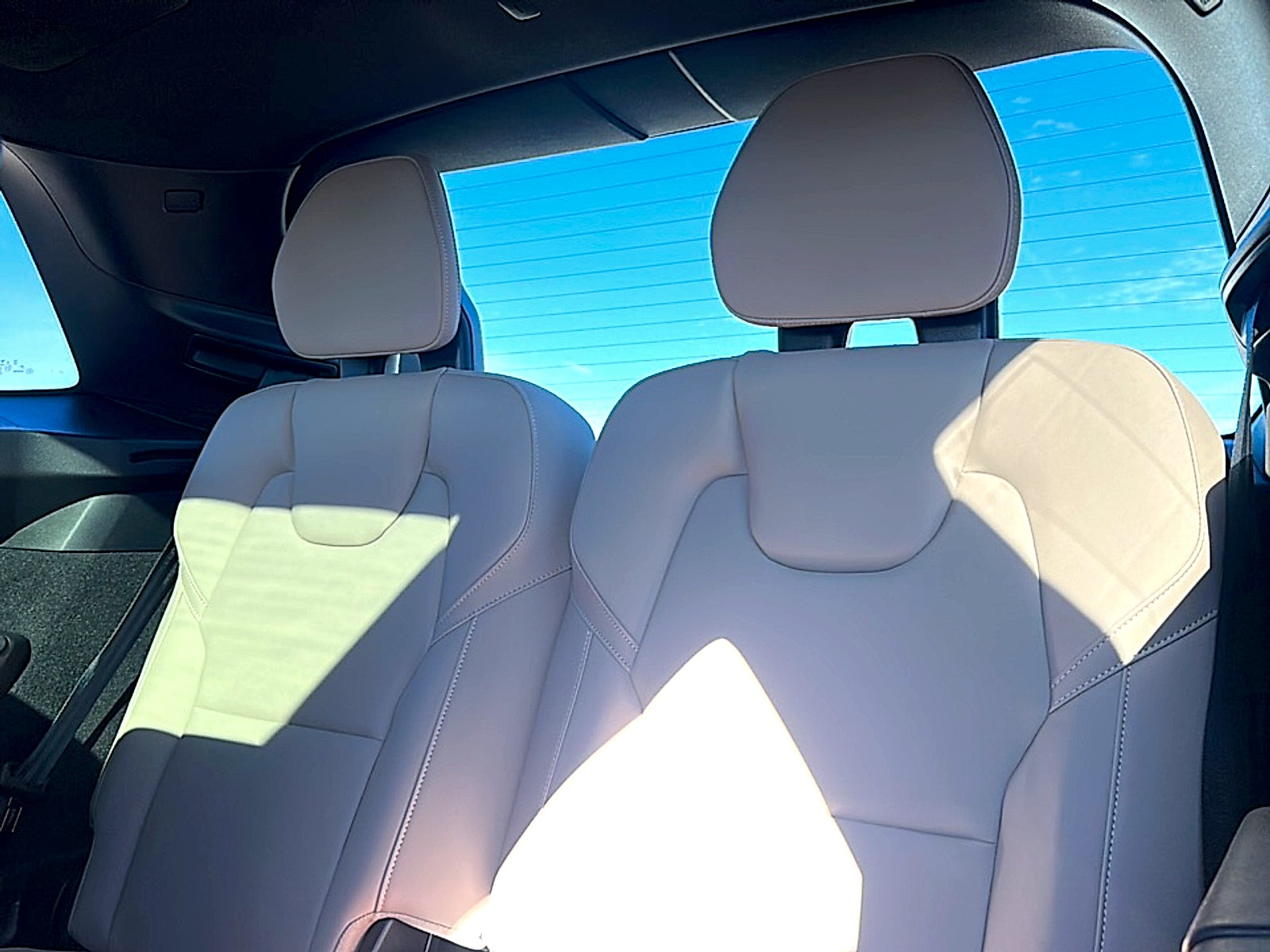 2026 Volvo XC90 Plus, B6 AWD Gas (mild hybrid), Gasoline, Bright, 7 Seats