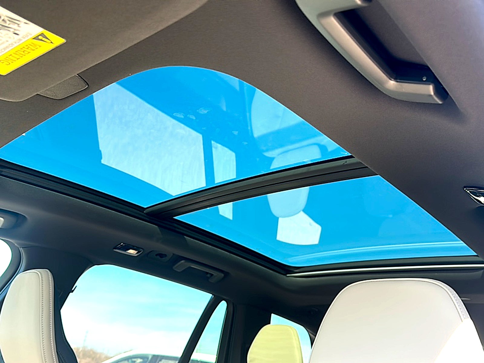 2026 Volvo XC90 Plus, B6 AWD Gas (mild hybrid), Gasoline, Bright, 7 Seats