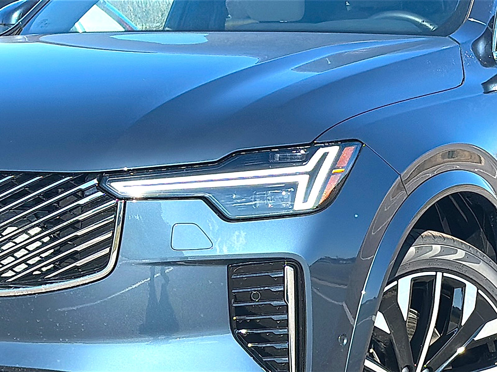 2026 Volvo XC90 Plus, B6 AWD Gas (mild hybrid), Gasoline, Bright, 7 Seats