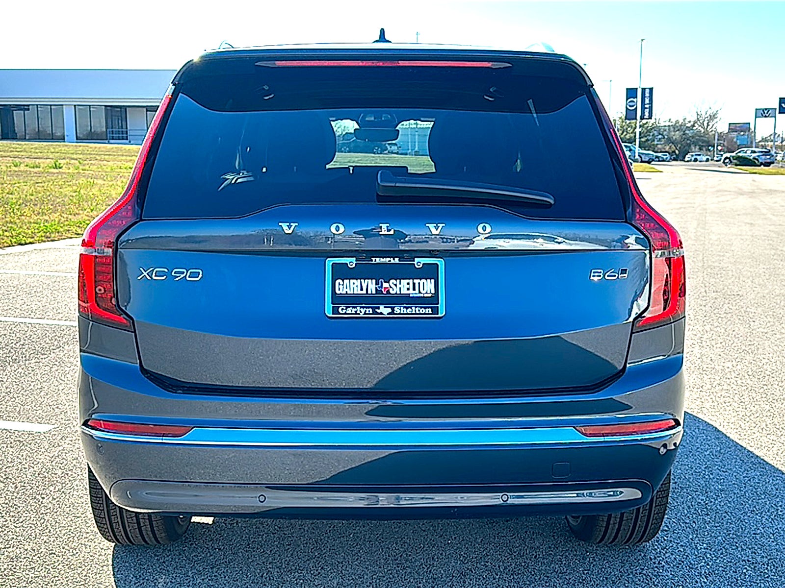 2026 Volvo XC90 Plus, B6 AWD Gas (mild hybrid), Gasoline, Bright, 7 Seats