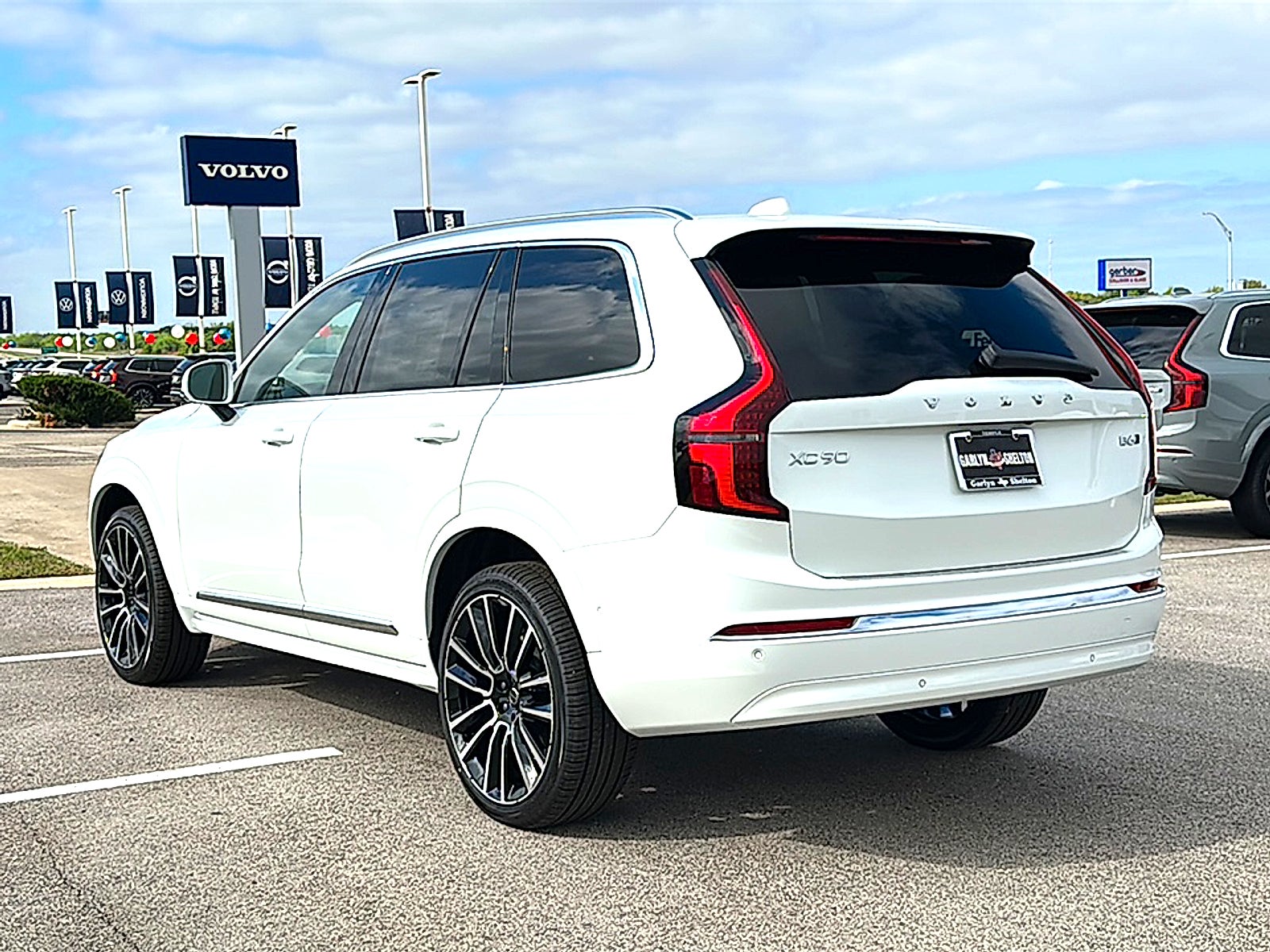 2026 Volvo XC90 Plus, B6 AWD Gas (mild hybrid), Gasoline, Bright, 7 Seats