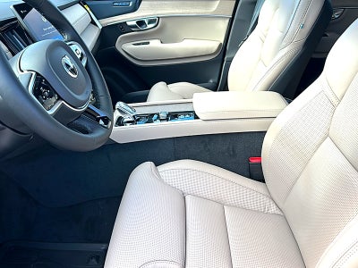 2026 Volvo XC90 Ultra, B6 AWD Gas (mild hybrid), Gasoline, Bright, 7 Seats