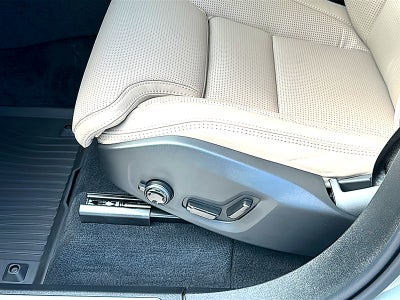 2026 Volvo XC90 Ultra, B6 AWD Gas (mild hybrid), Gasoline, Bright, 7 Seats