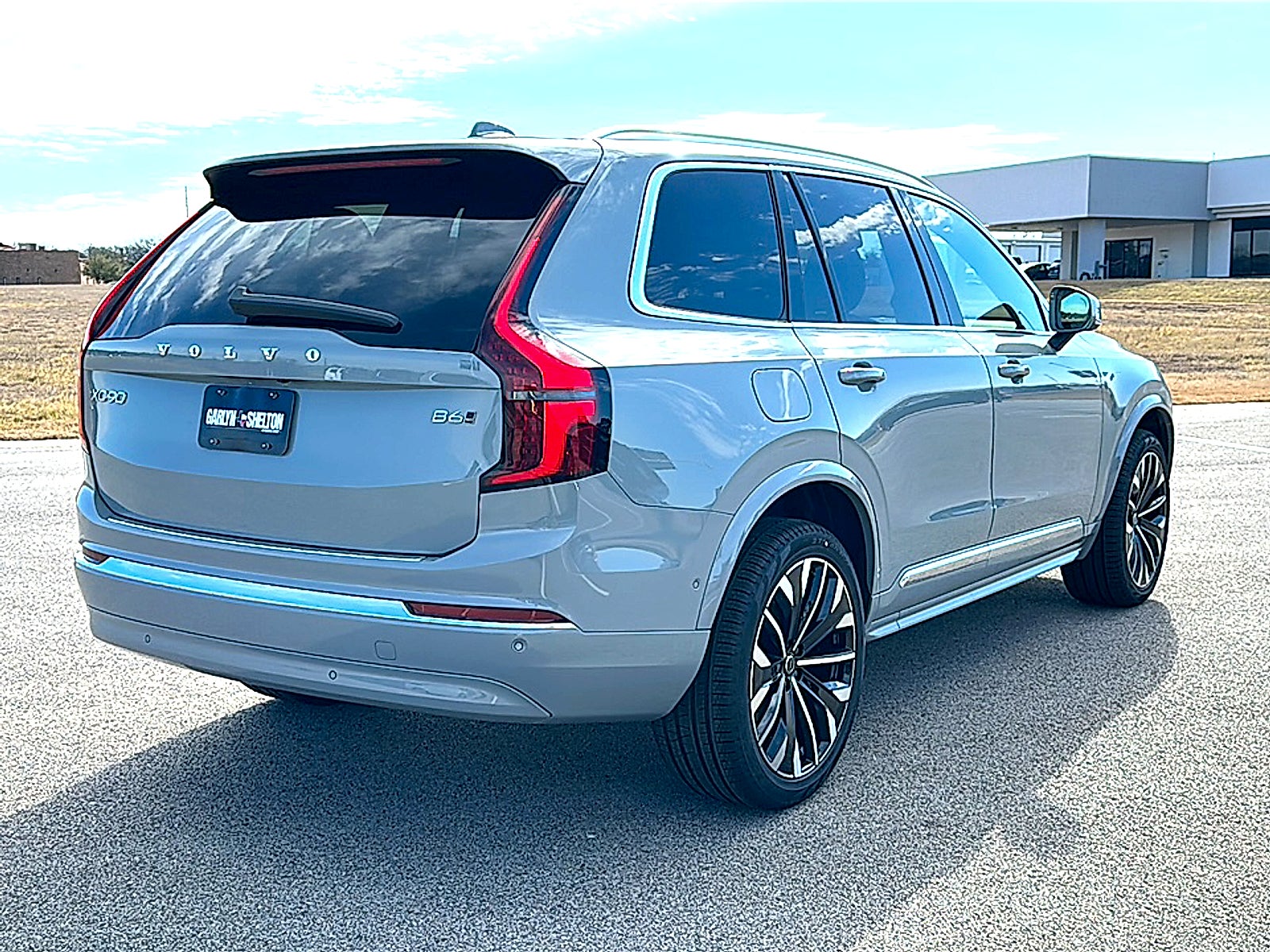 2026 Volvo XC90 Ultra, B6 AWD Gas (mild hybrid), Gasoline, Bright, 7 Seats