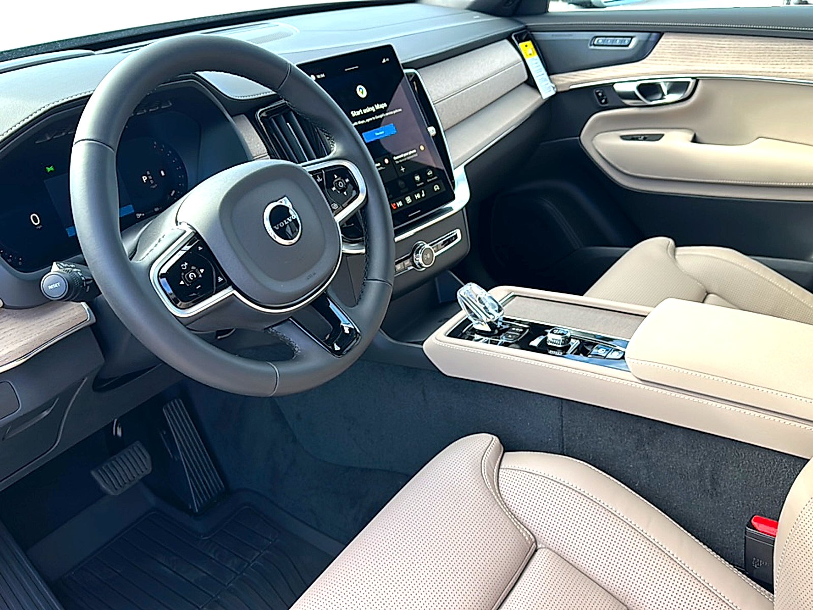 2026 Volvo XC90 Ultra, B6 AWD Gas (mild hybrid), Gasoline, Bright, 7 Seats