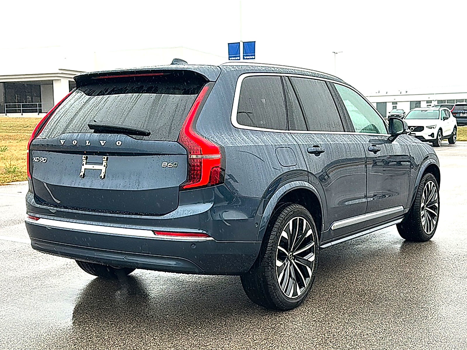 2026 Volvo XC90 B6 Ultra 7-Seater