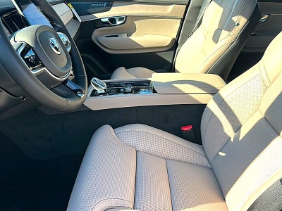 2026 Volvo XC90 Ultra, B6 AWD Gas (mild hybrid), Gasoline, Bright, 7 Seats