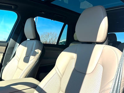 2026 Volvo XC90 Ultra, B6 AWD Gas (mild hybrid), Gasoline, Bright, 7 Seats