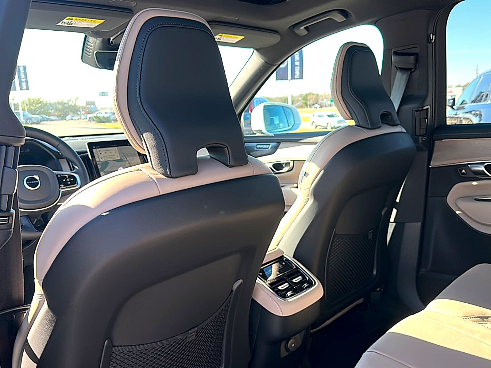 2026 Volvo XC90 Ultra, B6 AWD Gas (mild hybrid), Gasoline, Bright, 7 Seats