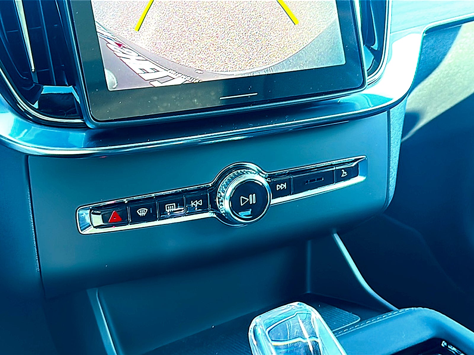 2026 Volvo XC90 B6 Core