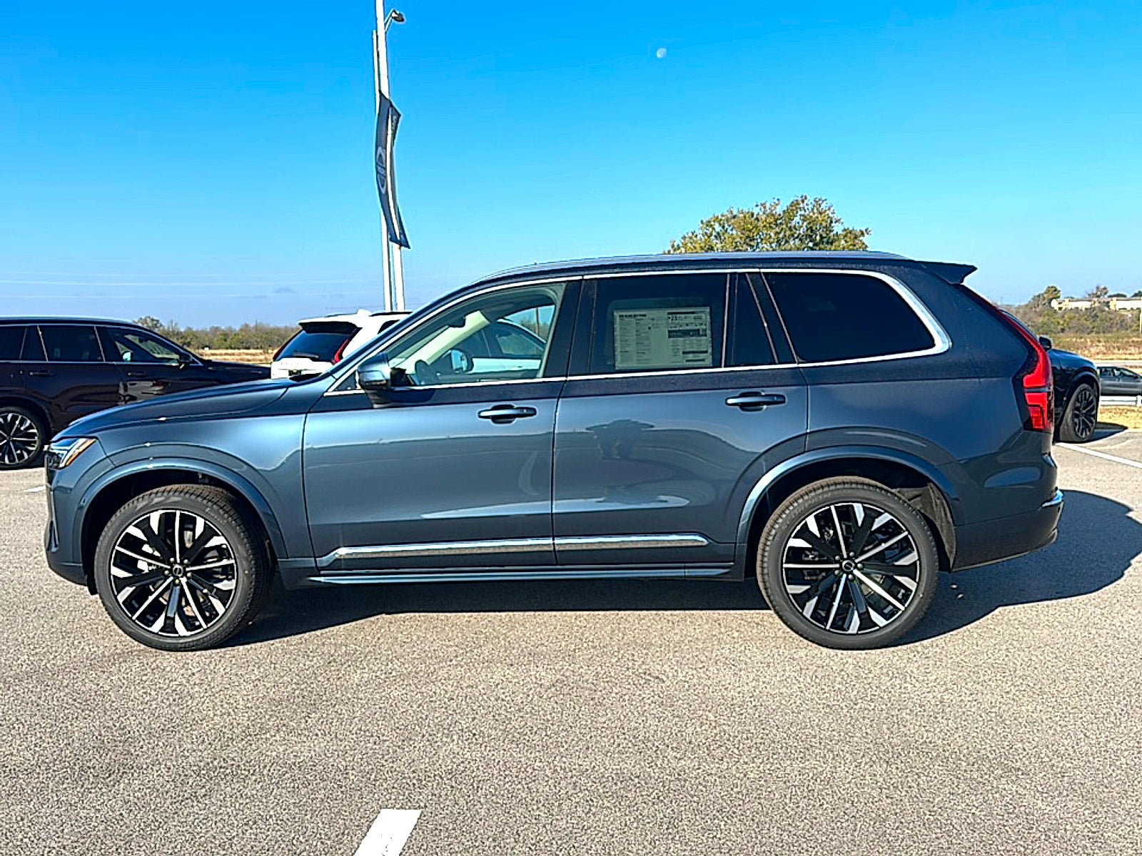 2026 Volvo XC90 B6 Core