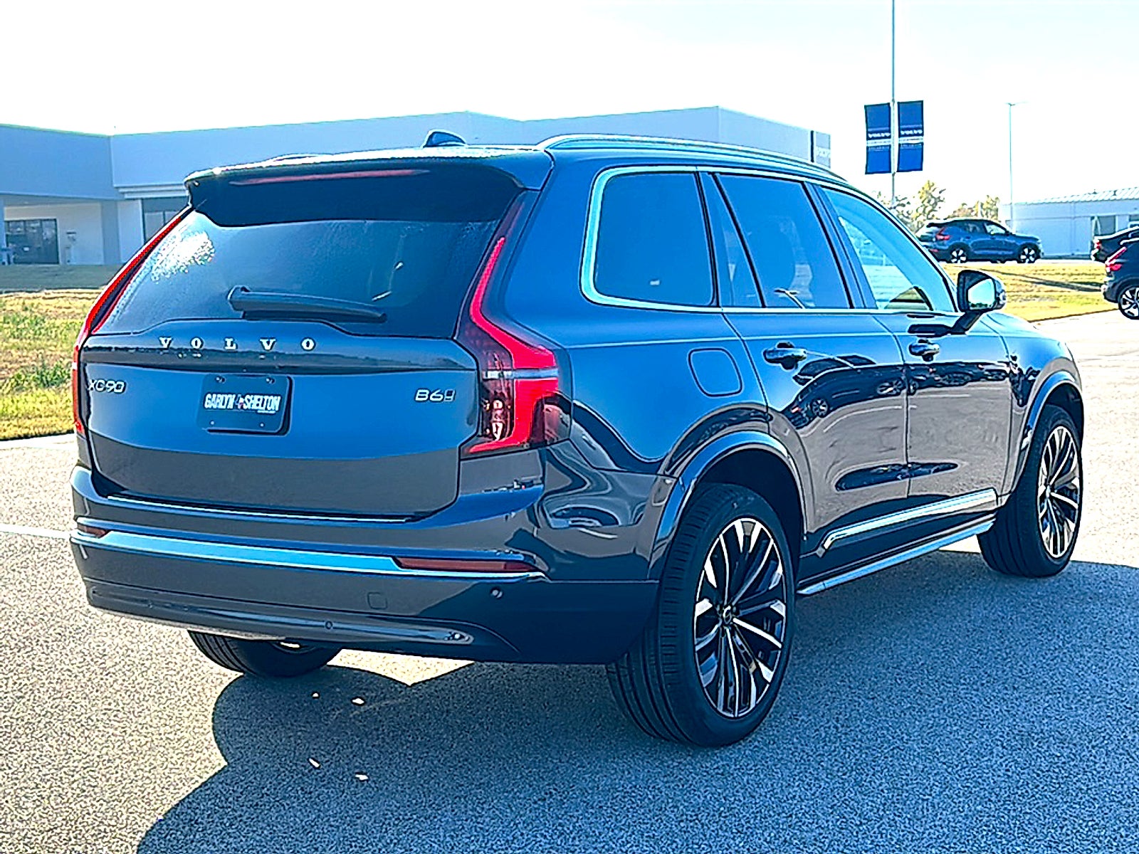 2026 Volvo XC90 B6 Core