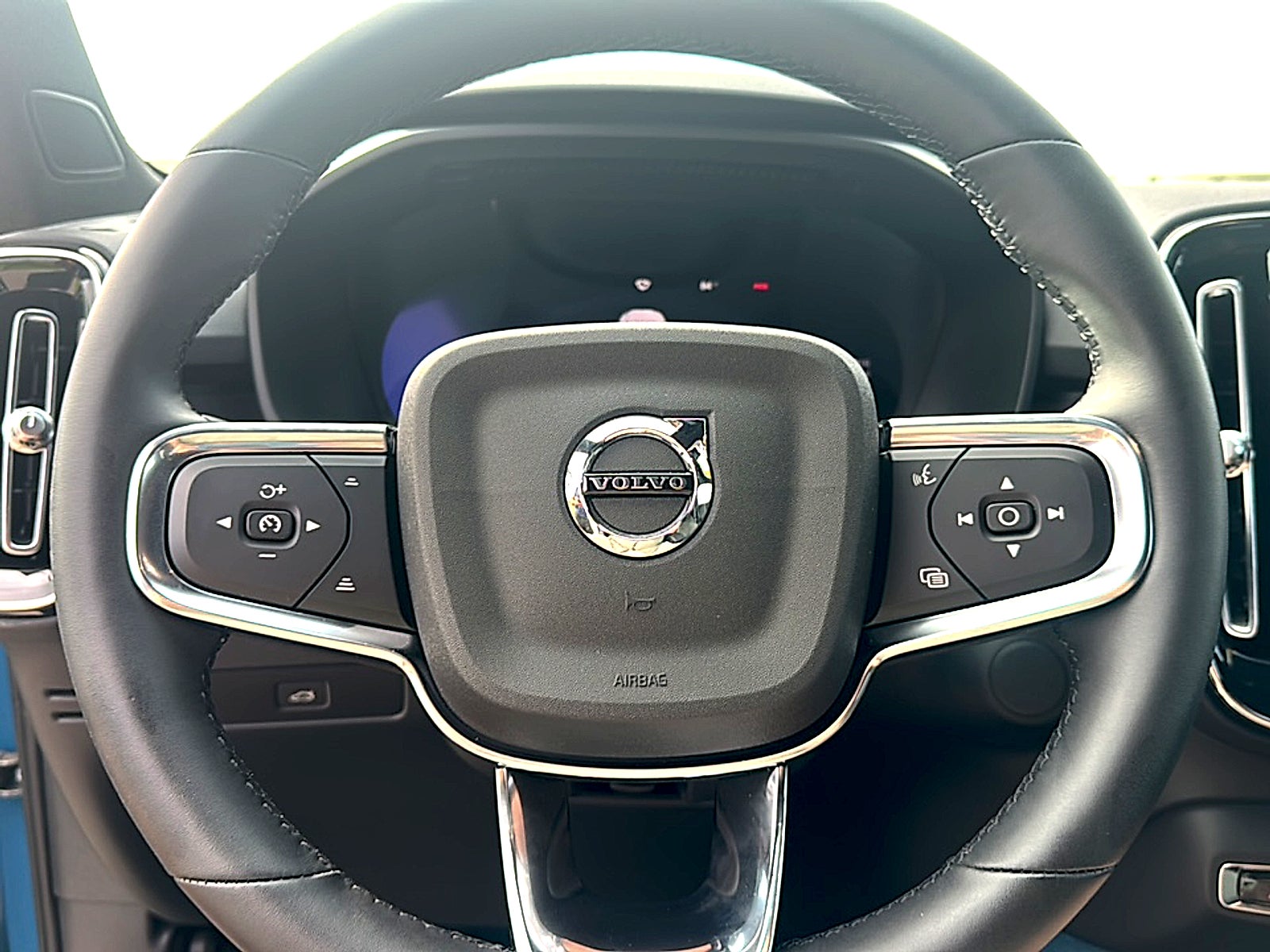 2023 Volvo XC40 Recharge Pure Electric Twin Ultimate