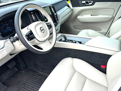 2024 Volvo XC60 Recharge Plug-In Hybrid T8 Plus Dark Theme