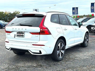2024 Volvo XC60 Recharge Plug-In Hybrid T8 Plus Dark Theme