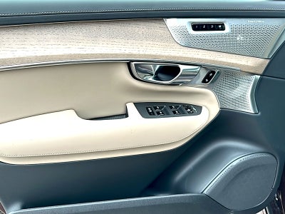 2025 Volvo XC90 Plug-In Hybrid T8 Ultra 6-Seater