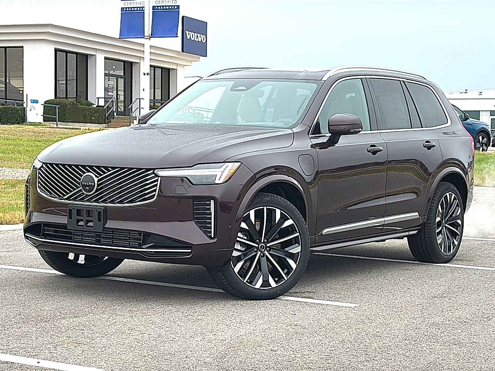 2025 Volvo XC90 Plug-In Hybrid T8 Ultra 6-Seater