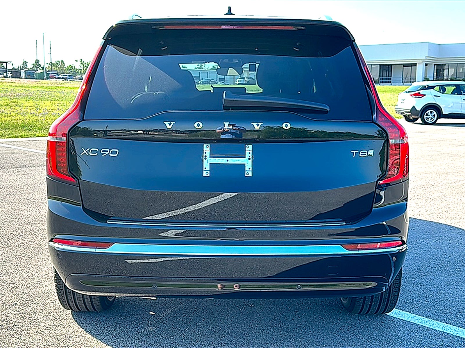 2025 Volvo XC90 Plug-In Hybrid T8 Plus 7-Seater