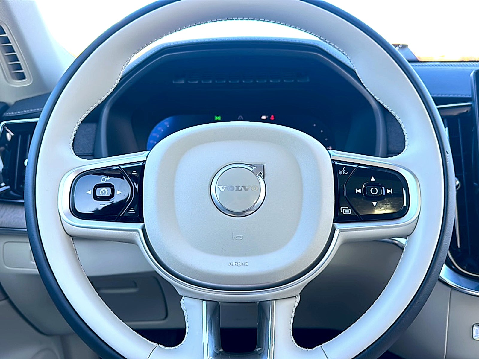 2026 Volvo XC90 Plug-In Hybrid T8 Ultra 7-Seater