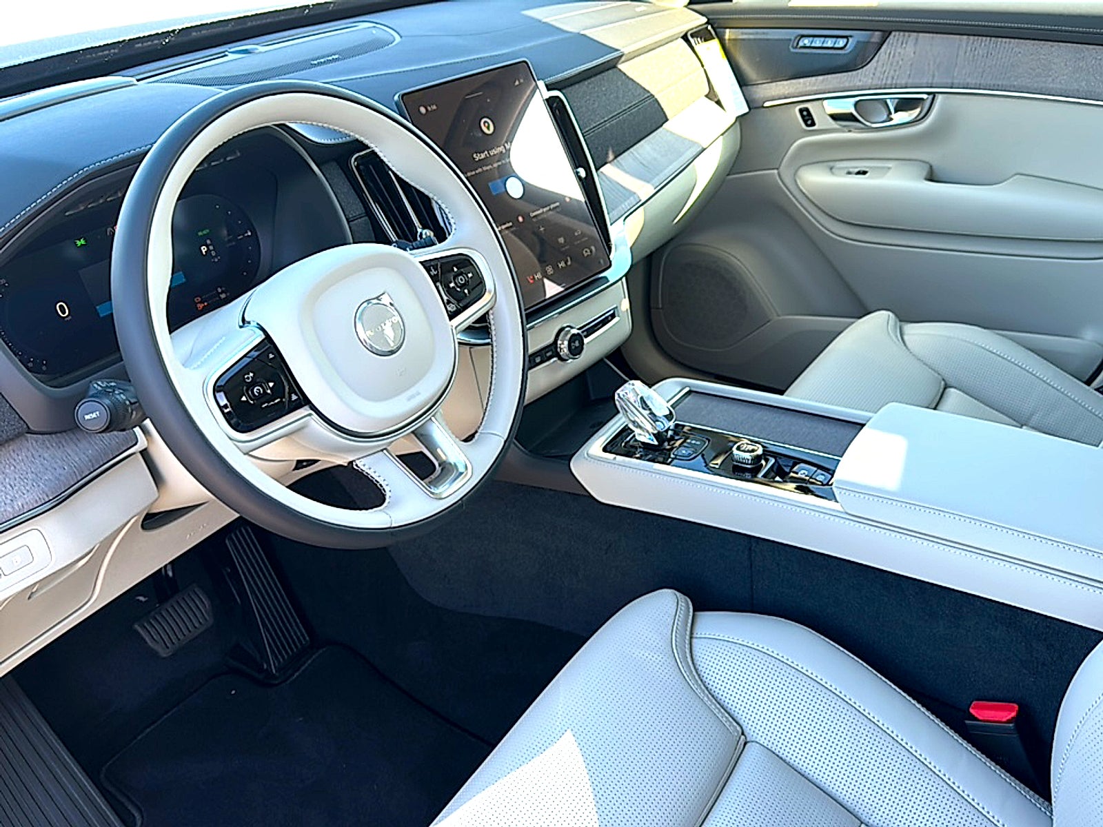 2026 Volvo XC90 Plug-In Hybrid T8 Ultra 7-Seater