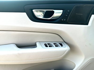 2026 Volvo XC60 Plug-In Hybrid T8 Ultra