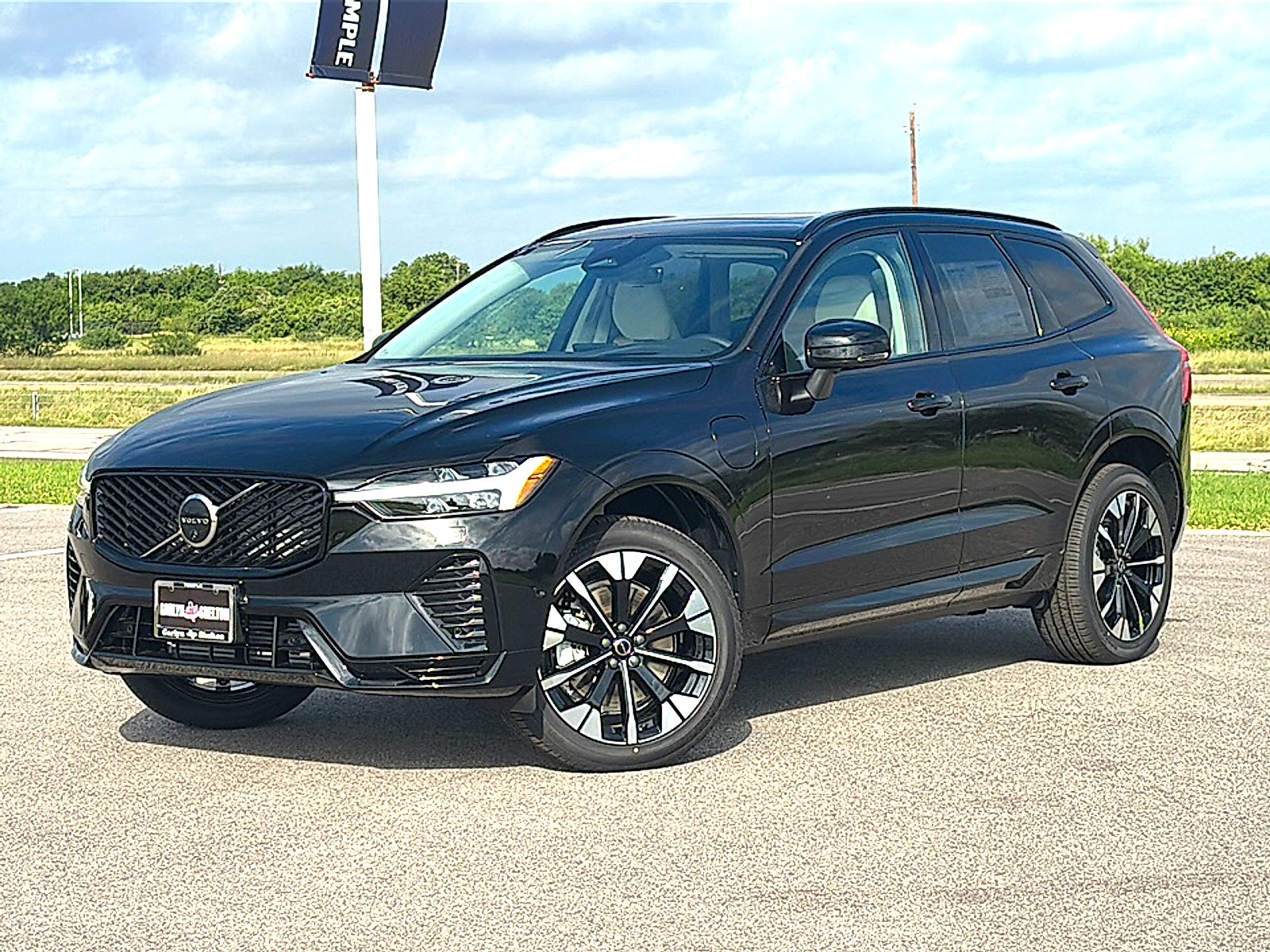 2026 Volvo XC60 Plug-In Hybrid T8 Ultra