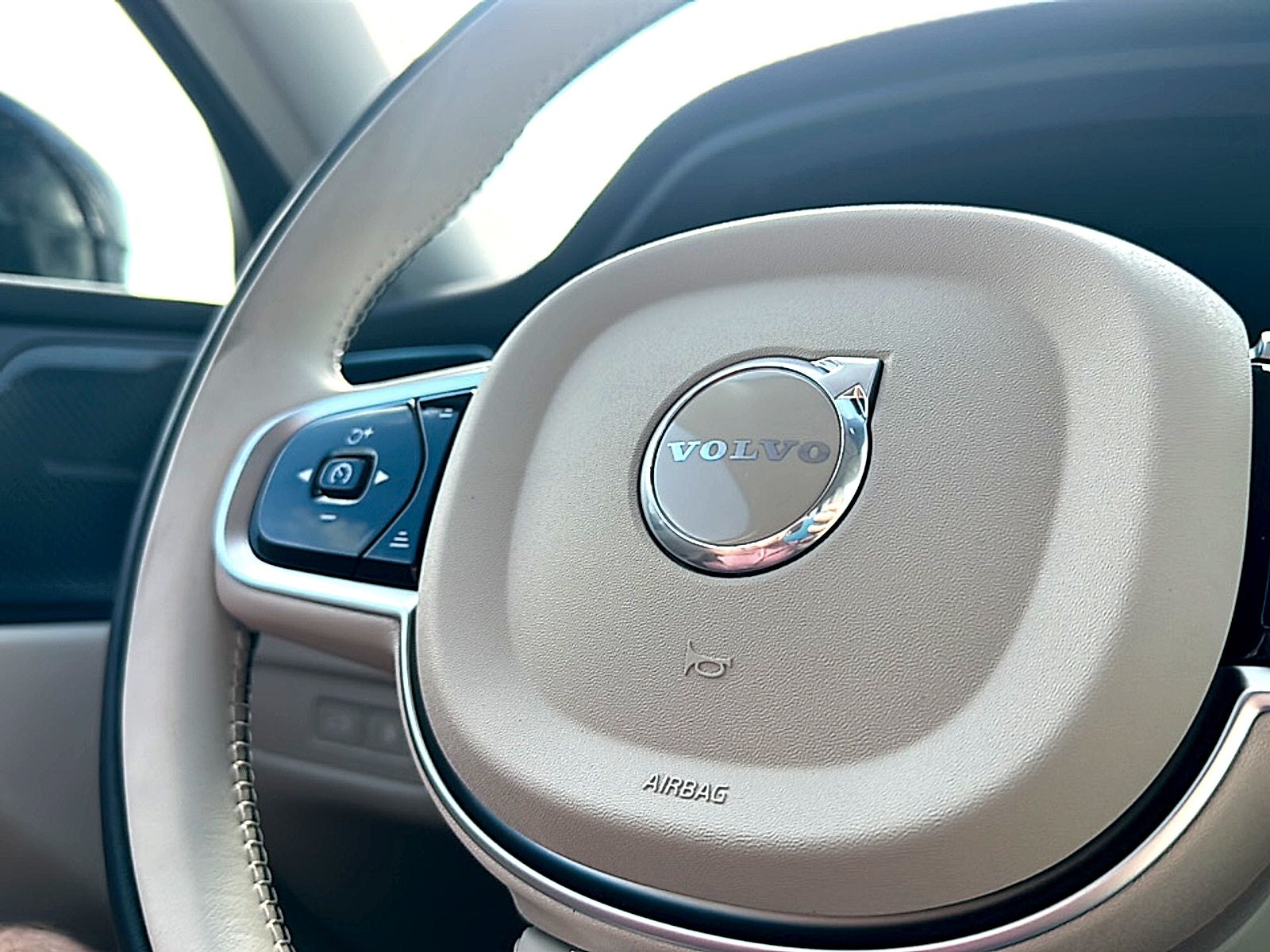 2026 Volvo XC60 Plug-In Hybrid T8 Ultra