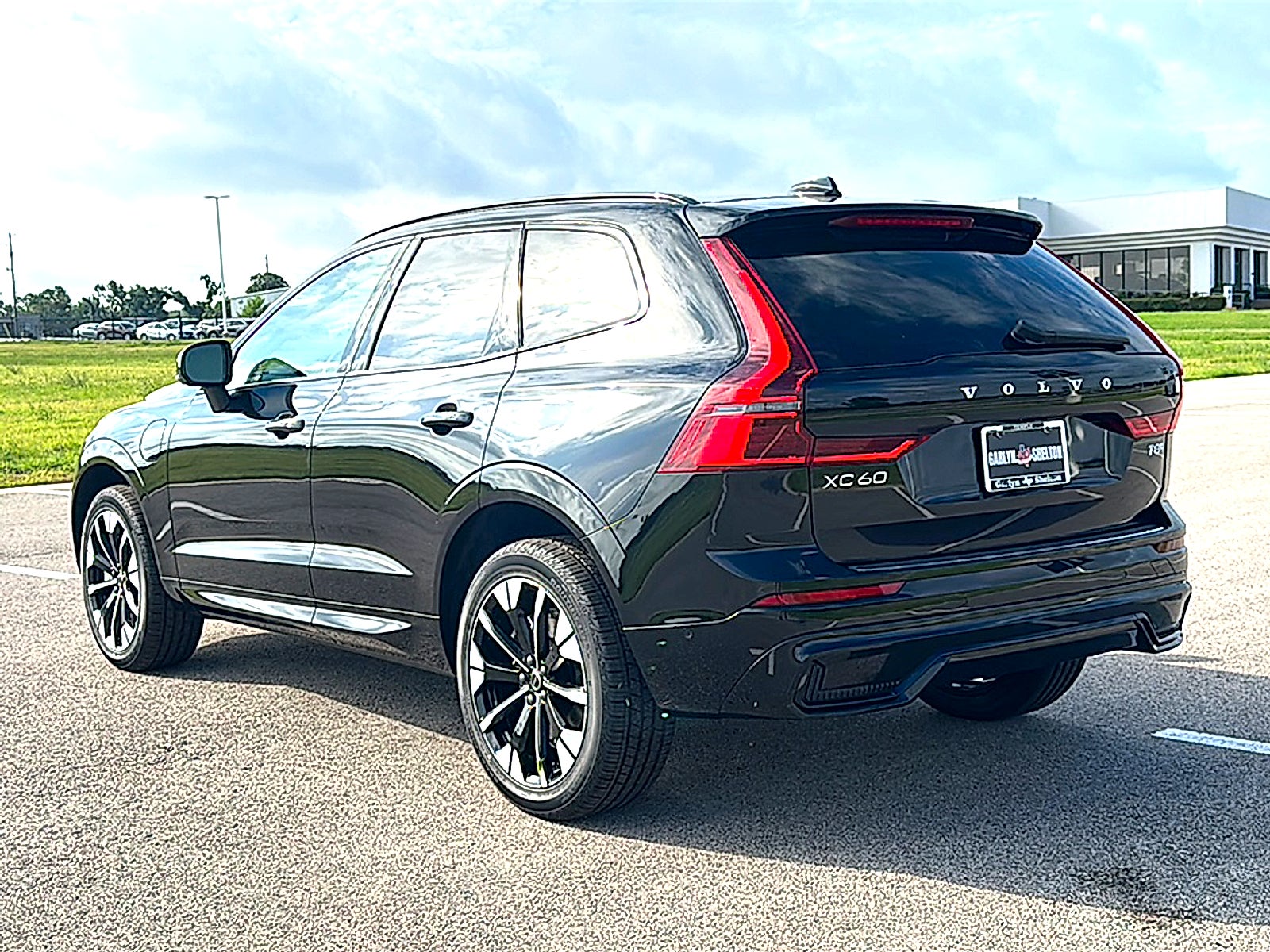 2026 Volvo XC60 Plug-In Hybrid T8 Ultra