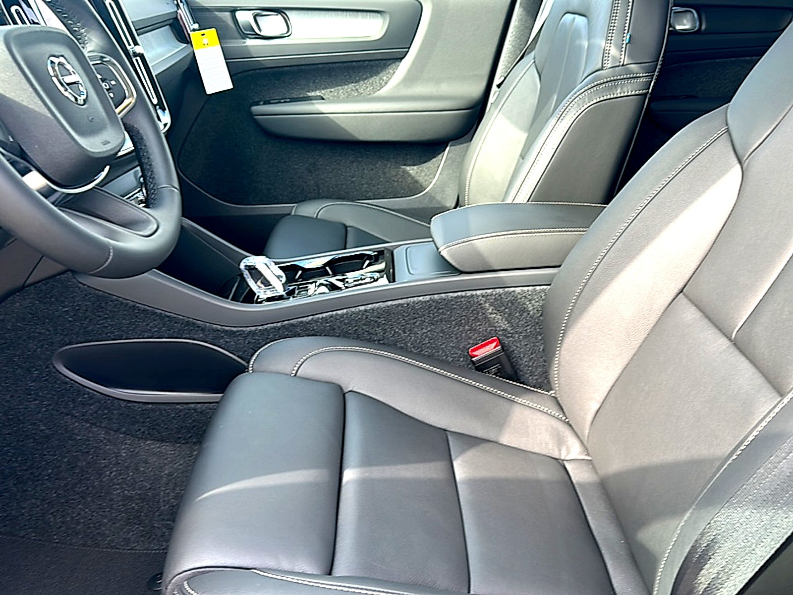 2026 Volvo XC40 B4 Plus